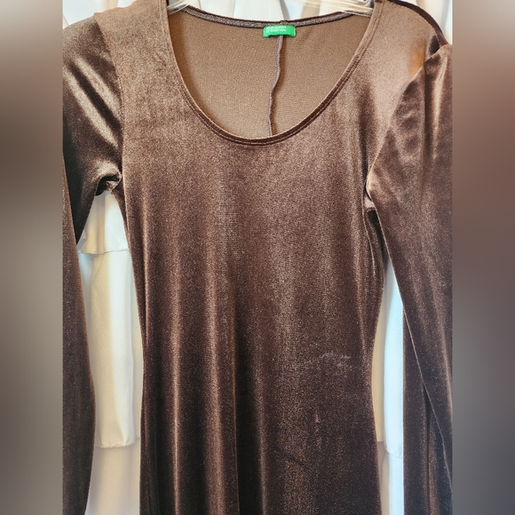 Women's Brown Long Sleeve Velvet Beneton Dress Size Extra Small - Picture 3 of 4